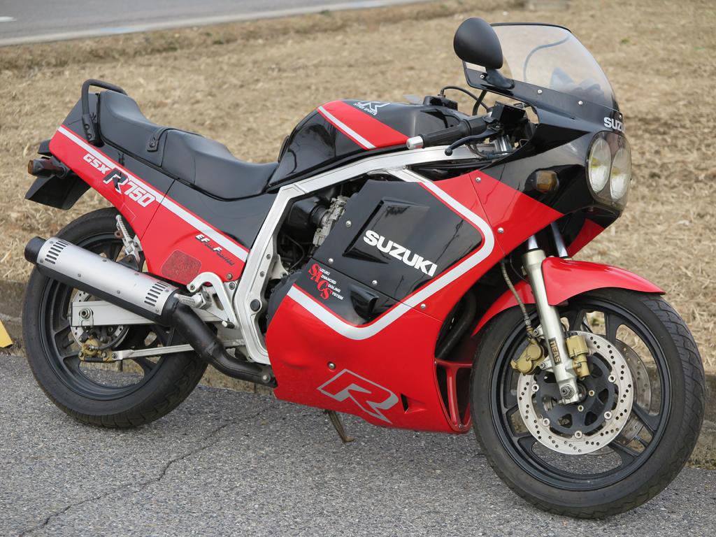 Suzuki GSX r750 1987