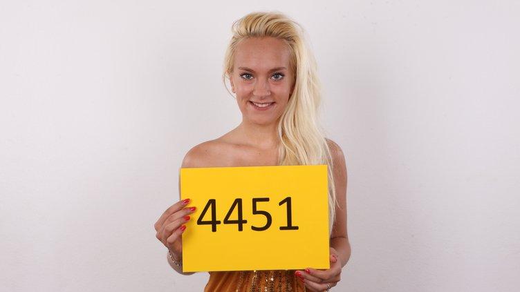 Michaela - 4451